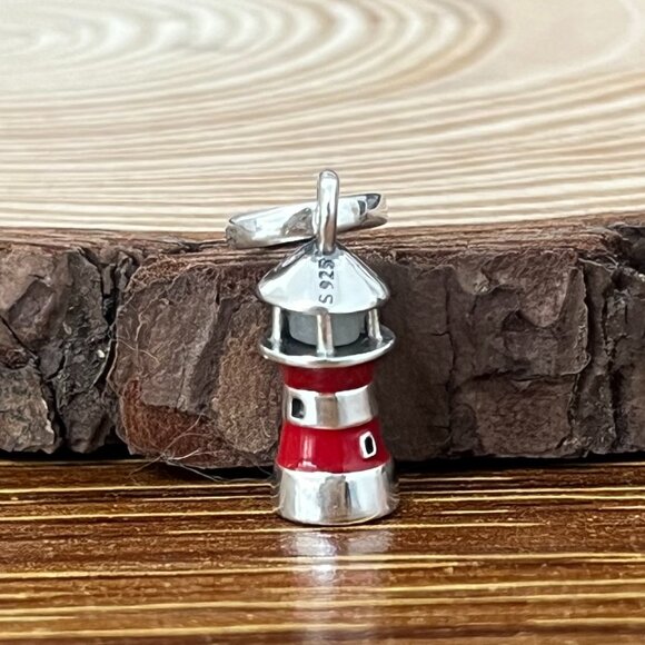 Pandora Glow-in-the-dark Lighthouse Dangle Charm - Picture 1 of 5